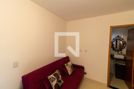 Sala de TV de apartamento à venda com 2 quartos, 53m² em Vila Guilhermina, São Paulo