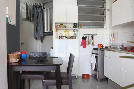 Cozinha de apartamento à venda com 2 quartos, 68m² em Humaitá, Rio de Janeiro