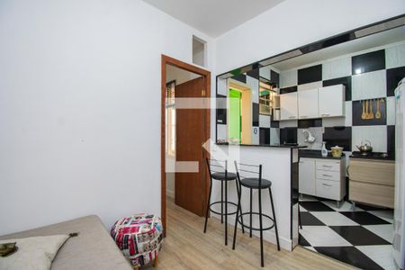 Sala de apartamento à venda com 1 quarto, 35m² em Azenha, Porto Alegre