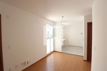 Sala de apartamento para alugar com 2 quartos, 55m² em Vila Lage, São Gonçalo