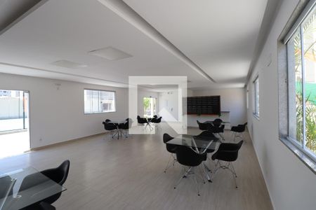 Apartamento para alugar com 55m², 2 quartos e 1 vagaÁrea comum - Salão de festas