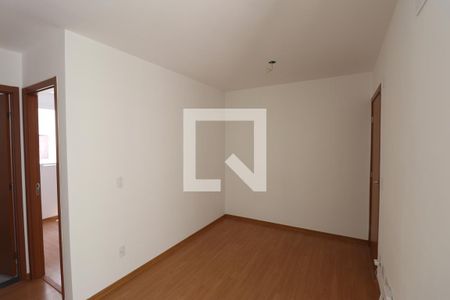Sala de apartamento para alugar com 2 quartos, 55m² em Vila Lage, São Gonçalo