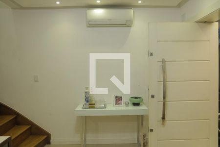 Sala de casa para alugar com 2 quartos, 110m² em Parque Imperial, São Paulo