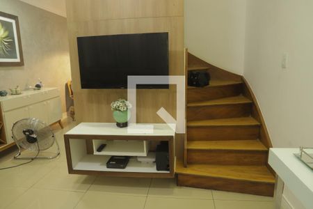 Sala de casa para alugar com 2 quartos, 110m² em Parque Imperial, São Paulo