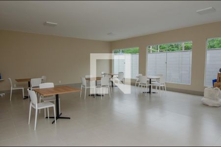 Apartamento para alugar com 50m², 2 quartos e 1 vagaÁrea comum - Salão de festas