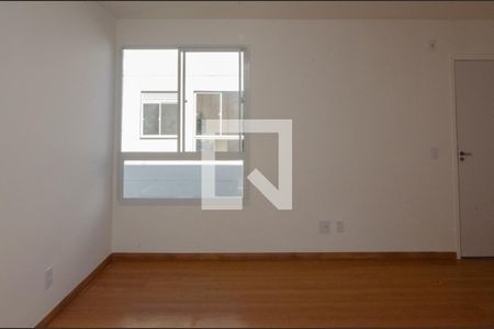 Sala de apartamento para alugar com 2 quartos, 50m² em Vargem Grande, Rio de Janeiro