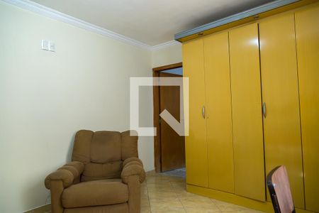 Casa à venda com 200m², 3 quartos e 2 vagasSuíte 1