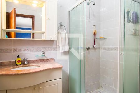 Casa à venda com 200m², 3 quartos e 2 vagasBanheiro da Suíte 2