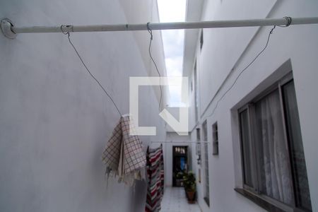 Casa à venda com 200m², 3 quartos e 2 vagasCorredor