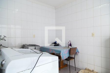 Casa à venda com 200m², 3 quartos e 2 vagasÁrea de Serviço