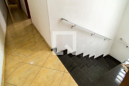 Casa à venda com 200m², 3 quartos e 2 vagasCorredor