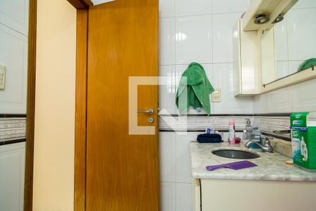 Casa à venda com 200m², 3 quartos e 2 vagasBanheiro da Suíte 1