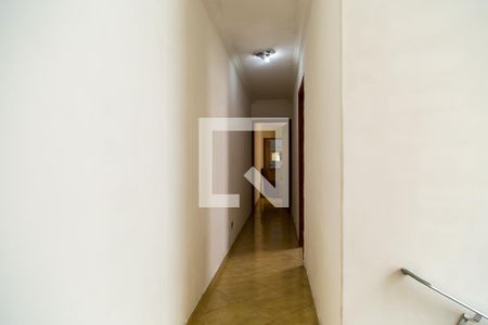 Casa à venda com 200m², 3 quartos e 2 vagasCorredor