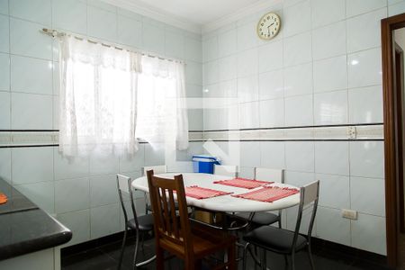 Casa à venda com 200m², 3 quartos e 2 vagasCozinha