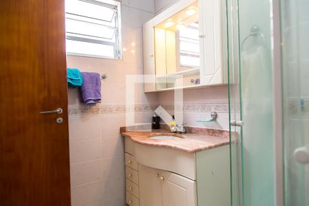 Casa à venda com 200m², 3 quartos e 2 vagasBanheiro da Suíte 2