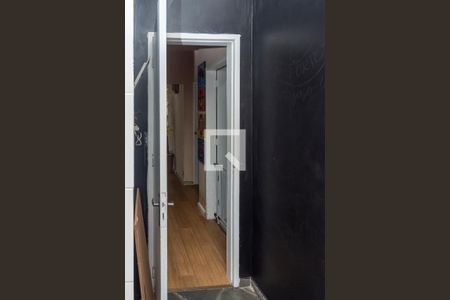 Casa à venda com 250m², 5 quartos e 3 vagas Casa à venda com 250m², 5 quartos e 3 vagasQuarto 2 Armários