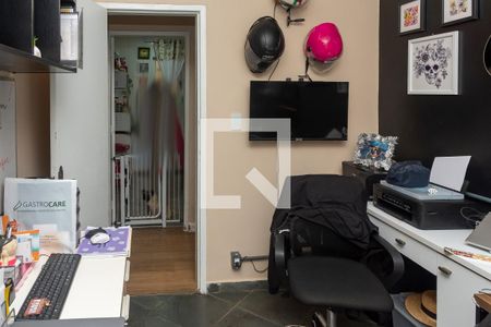 Casa à venda com 250m², 5 quartos e 3 vagas Casa à venda com 250m², 5 quartos e 3 vagasQuarto 1 Armários / Escritório