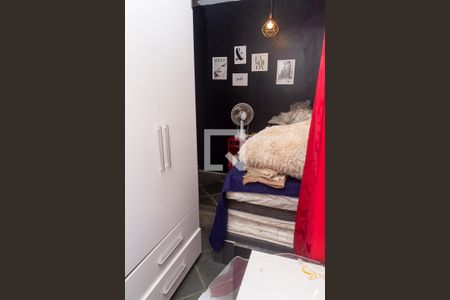 Casa à venda com 250m², 5 quartos e 3 vagas Casa à venda com 250m², 5 quartos e 3 vagasQuarto 2 Armários