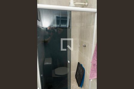 Casa à venda com 250m², 5 quartos e 3 vagas Casa à venda com 250m², 5 quartos e 3 vagasBanheiro Social 2