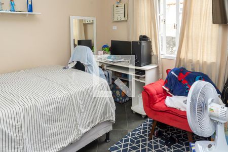 Casa à venda com 250m², 5 quartos e 3 vagas Casa à venda com 250m², 5 quartos e 3 vagasQuarto 4 - Armários