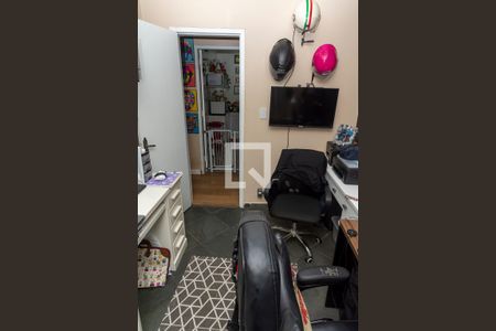 Casa à venda com 250m², 5 quartos e 3 vagas Casa à venda com 250m², 5 quartos e 3 vagasQuarto 1 Armários / Escritório