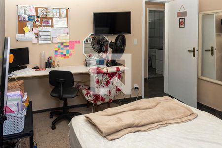 Casa à venda com 250m², 5 quartos e 3 vagas Casa à venda com 250m², 5 quartos e 3 vagasQuarto 3 - Armários