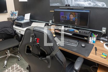 Casa à venda com 250m², 5 quartos e 3 vagas Casa à venda com 250m², 5 quartos e 3 vagasQuarto 1 Armários / Escritório