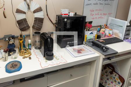 Casa à venda com 250m², 5 quartos e 3 vagas Casa à venda com 250m², 5 quartos e 3 vagasQuarto 1 Armários / Escritório