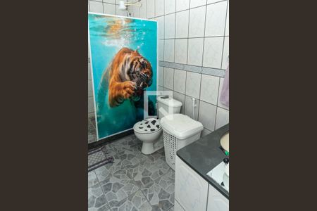 Casa à venda com 250m², 5 quartos e 3 vagas Casa à venda com 250m², 5 quartos e 3 vagasBanherio Socila 4 - Quarto