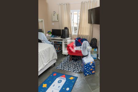 Casa à venda com 250m², 5 quartos e 3 vagas Casa à venda com 250m², 5 quartos e 3 vagasQuarto 4 - Armários