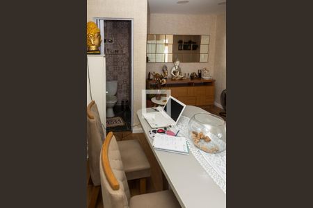 Casa à venda com 250m², 5 quartos e 3 vagas Casa à venda com 250m², 5 quartos e 3 vagasSala de Jantar