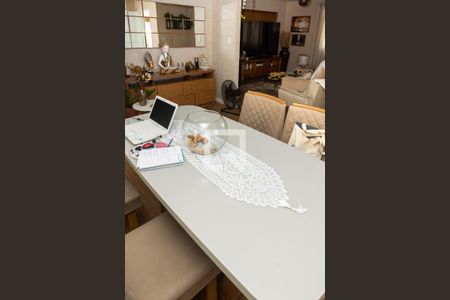 Casa à venda com 250m², 5 quartos e 3 vagas Casa à venda com 250m², 5 quartos e 3 vagasSala de Jantar