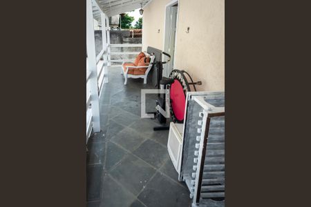 Casa à venda com 250m², 5 quartos e 3 vagas Casa à venda com 250m², 5 quartos e 3 vagasVaranda 2 Andar - Frente