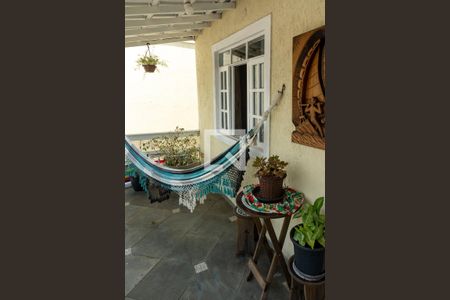 Casa à venda com 250m², 5 quartos e 3 vagas Casa à venda com 250m², 5 quartos e 3 vagasVaranda 1 andar