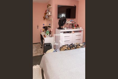 Casa à venda com 250m², 5 quartos e 3 vagas Casa à venda com 250m², 5 quartos e 3 vagasQuarto 5 Suite - Armários