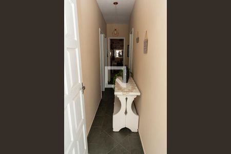 Casa à venda com 250m², 5 quartos e 3 vagas Casa à venda com 250m², 5 quartos e 3 vagasCorredor dos quartos