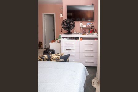 Casa à venda com 250m², 5 quartos e 3 vagas Casa à venda com 250m², 5 quartos e 3 vagasQuarto 5 Suite - Armários