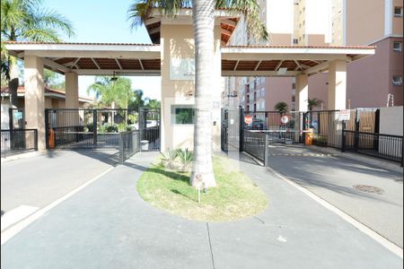 Fachada do Condomínio de apartamento para alugar com 2 quartos, 55m² em Vila Satúrnia, Campinas