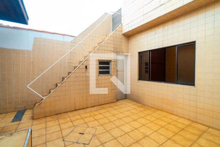 Casa à venda com 250m², 3 quartos e 2 vagasQuintal
