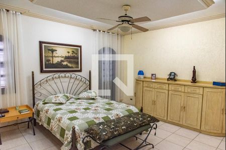 Casa à venda com 268m², 5 quartos e 3 vagasSuíte 1