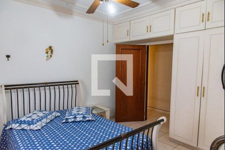 Casa à venda com 268m², 5 quartos e 3 vagasSuíte 2