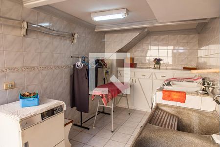 Casa à venda com 268m², 5 quartos e 3 vagasLavanderia