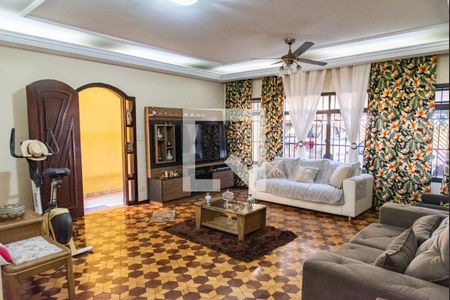 Sala de casa para alugar com 5 quartos, 268m² em Cambuci, São Paulo