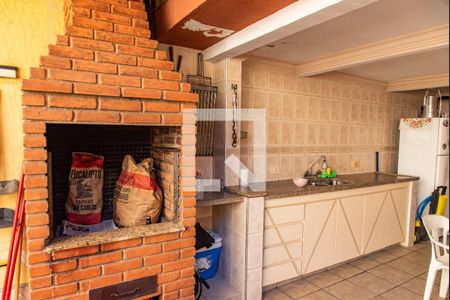 Casa à venda com 268m², 5 quartos e 3 vagasChurrasqueira