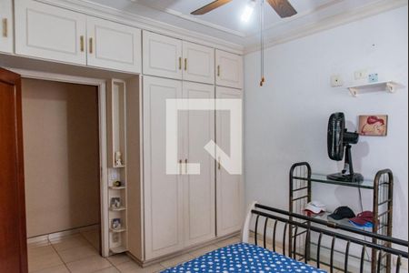 Casa à venda com 268m², 5 quartos e 3 vagasSuíte 2