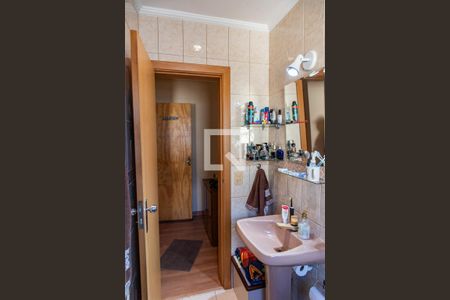 Casa à venda com 268m², 5 quartos e 3 vagasEdícula/banheiro