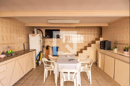 Casa à venda com 268m², 5 quartos e 3 vagasChurrasqueira