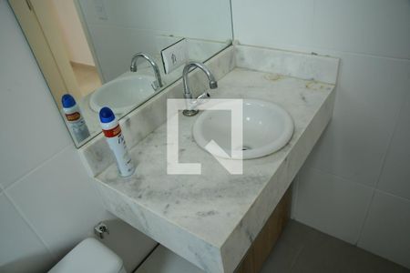 Casa de condomínio para alugar com 125m², 3 quartos e 2 vagasBanheiro