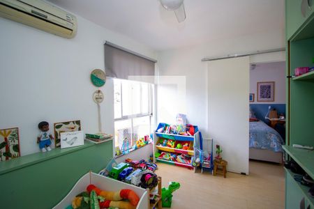 Apartamento à venda com 105m², 4 quartos e 2 vagasQuarto 1