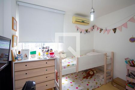 Apartamento à venda com 105m², 4 quartos e 2 vagasQuarto 2
